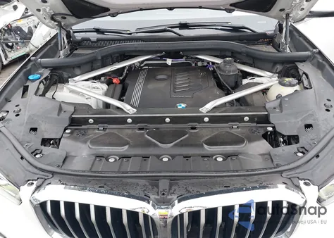 2021 BMW X5 xDrive40I z USA, uszkodzony, nr VIN 5UXCR6C0XM9G00805